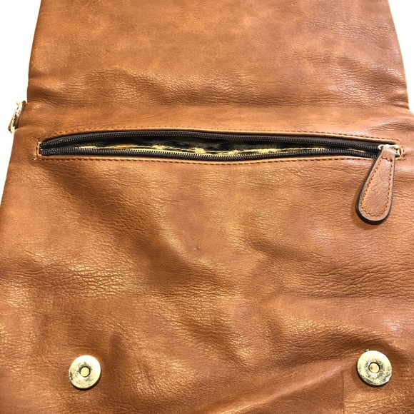 Call it Spring Crossbody Bag - Picture 15 of 16